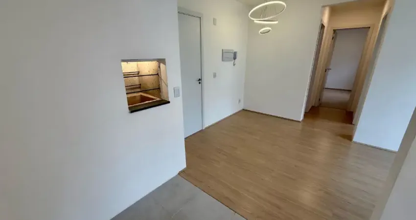 Apartamento 2 dormitórios, garagem e infraestrutura na Protásio alves