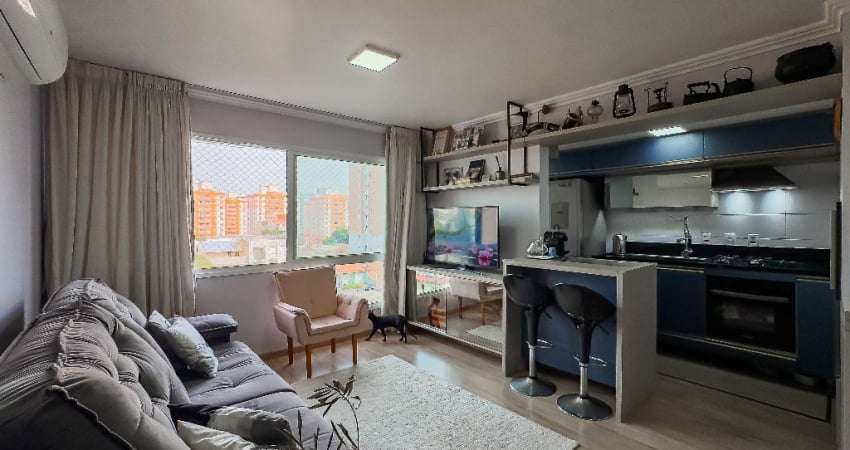 Apartamento com 3 Dormitorios à venda em Cristo Redentor, Porto Alegre.