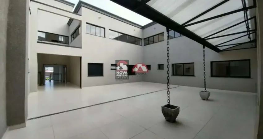 Sala comercial 23,98m² no centro de Caraguatatuba c/ wc privativo
