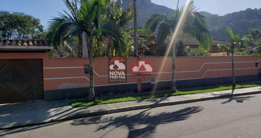 Casa com 4 quartos para alugar na Alameda dos Pinheiros, 565, Cidade Jardim, Caraguatatuba