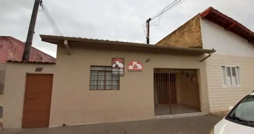 Imóvel com duas casas à venda ? Entradas independentes em Lorena