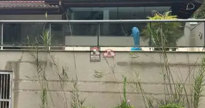 Casa com 3 quartos à venda na Rua das Goiabeiras, 595, Park Imperial, Caraguatatuba