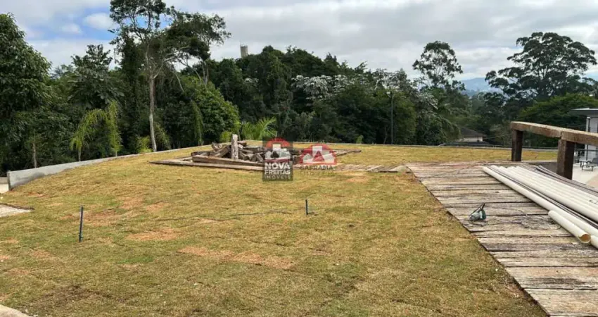 Fazenda à venda na Rua das Andorinhas, 171, Chácaras Condomínio Recanto Pássaros II, Jacareí