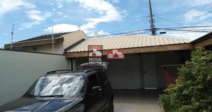 Casa com 3 quartos à venda na Avenida Azênio de Azevedo Chaves, 447, Jardim Santa Maria, Jacareí