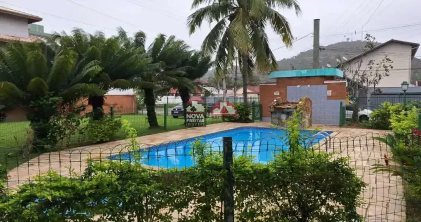Venda de Casa - Sobrado Condomínio no bairro Martim de Sá em Caraguatatuba/SP