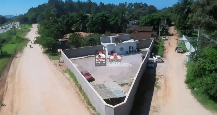 Casa com 2 quartos à venda na Avenida Marginal Direita, esquina com a Rua Nove, 08, Capricórnio III, Caraguatatuba
