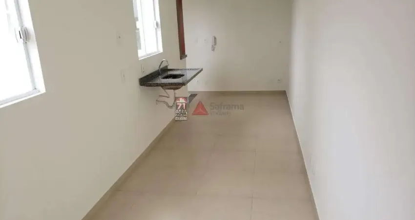 Apartamento compacto de 1 dormitório com garagem descoberta