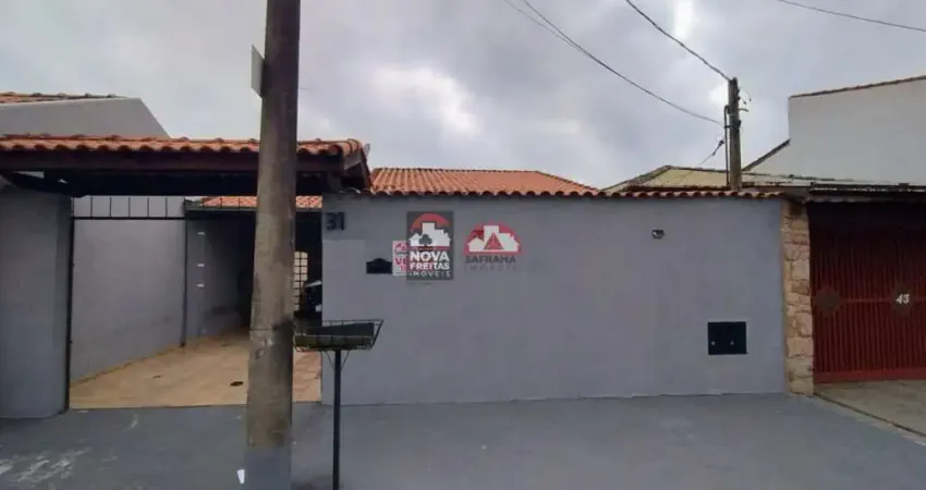 Linda Casa à Venda na Terra dos Ipês I - Pindamonhangaba