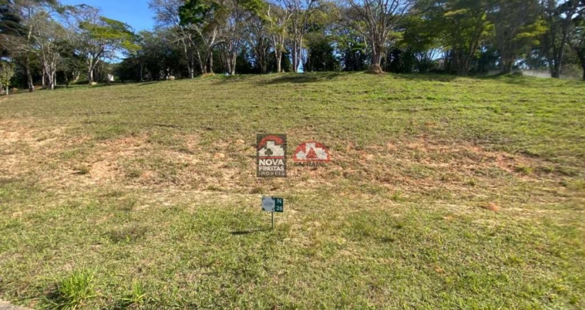 Terreno Padrão em Condomínio em Jambeiro
