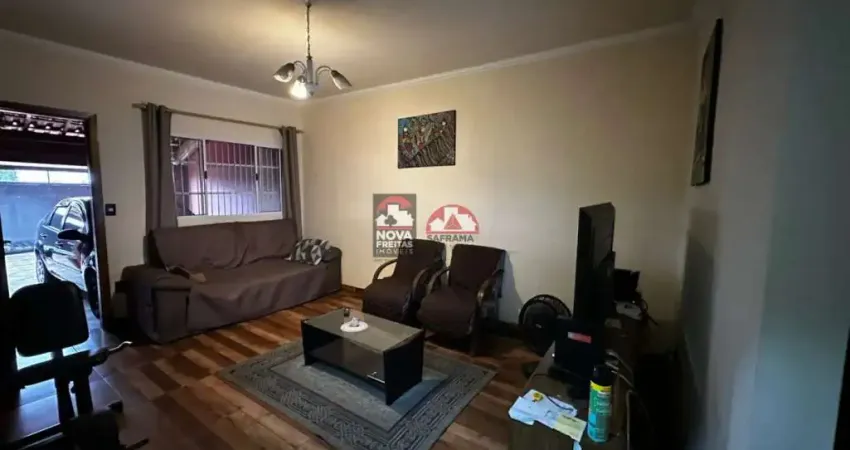 Casa com 2 quartos à venda na Rua Vinte e Um de Abril, 421, Moreira César, Pindamonhangaba