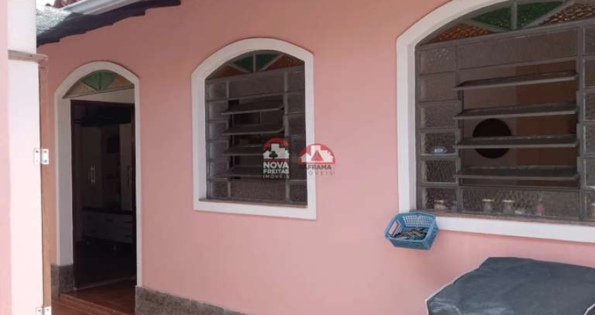 Casa à Venda com edícula nos fundos no Bosque dos Eucaliptos em São José dos Campos/SP