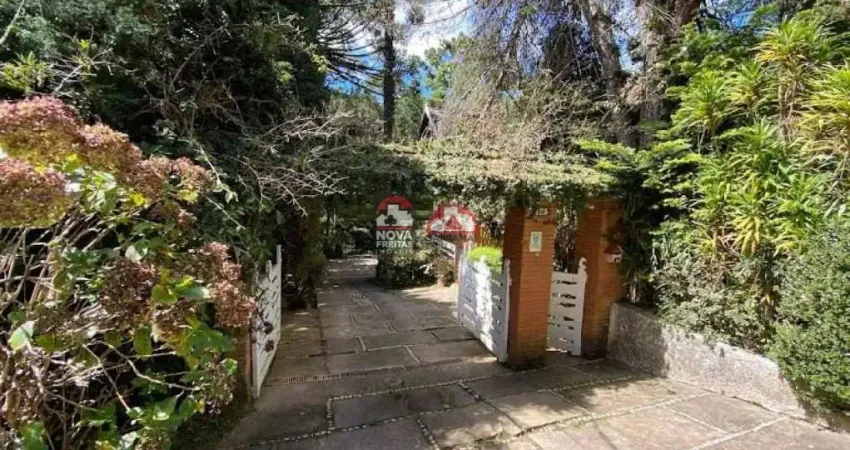 Casa com 7 quartos à venda na Alameda das Cerejeiras, Recanto das Araucárias, 125, Jaguaribe, Campos do Jordão
