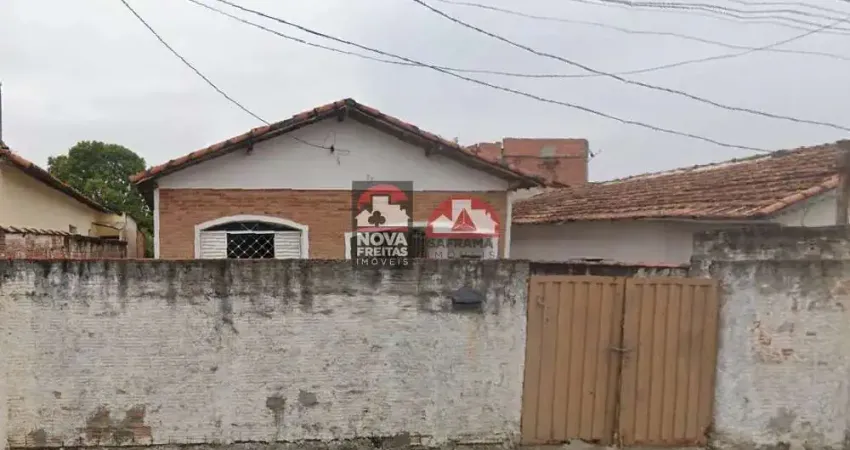 Casa com 3 quartos à venda na Rua Goitacazes, 55, Vila Hepacare, Lorena