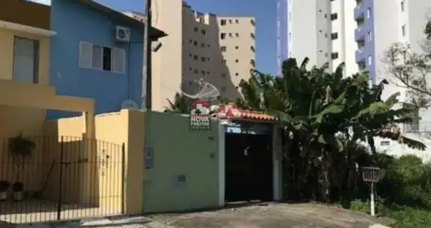 Casa com 2 quartos à venda na Avenida General Osório, 765, Parque Balneário Poiares, Caraguatatuba