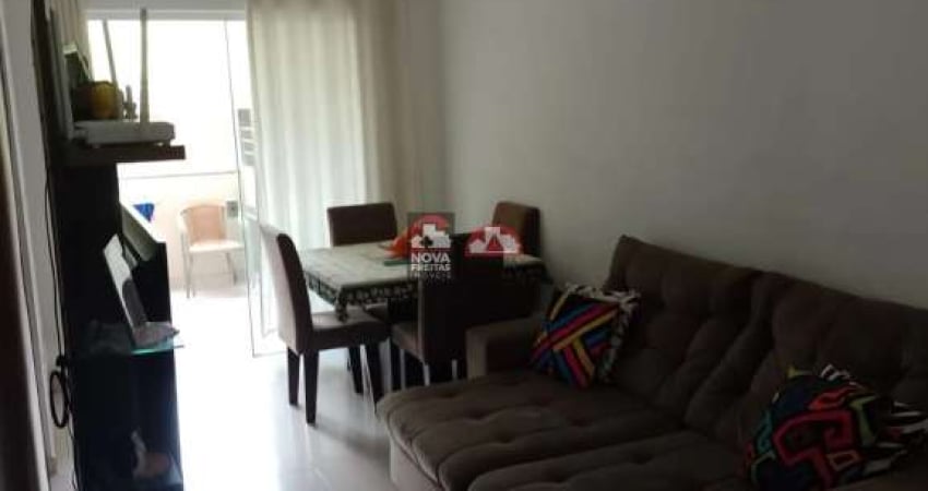Apartamento à Venda no Edifício Embaúba - Pindamonhangaba/SP