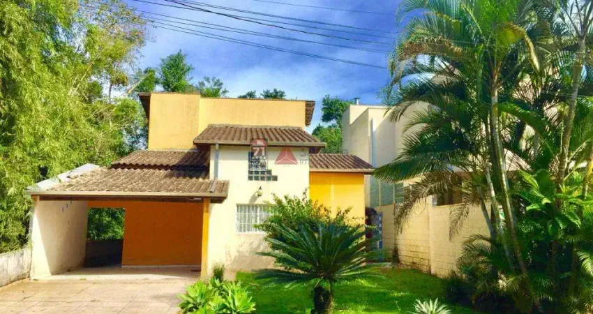 Casa Sobrado Condomínio em Caraguatatuba