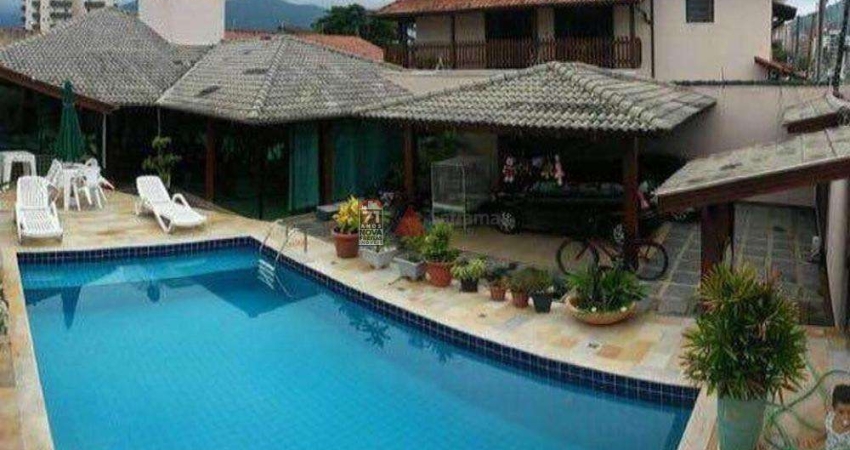 Casa com 4 quartos à venda na Avenida Professora Adalí Coelho Passos, 715, Prainha, Caraguatatuba