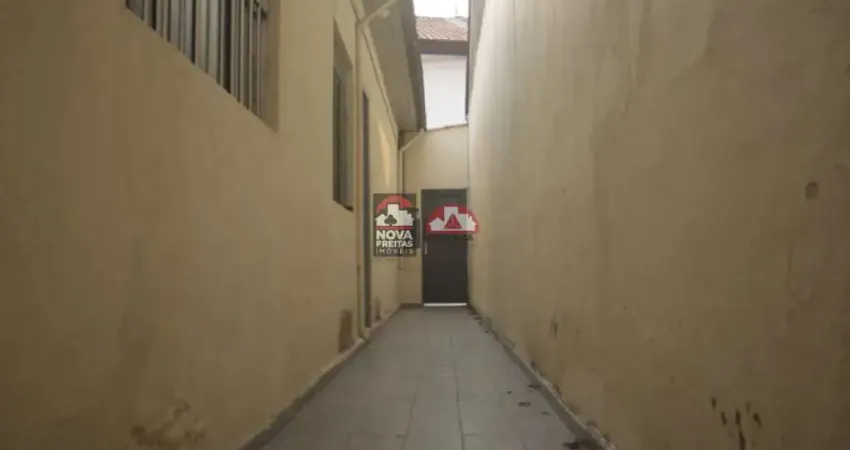 Casa com 3 quartos à venda na Rua Jaime de Moraes, 108, São João, Jacareí