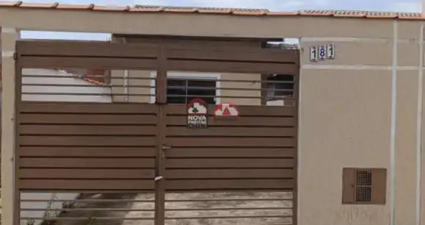 Casa com 2 quartos à venda na Avenida Nelson Valcyr Clini, 181, Residencial e Comercial Portal dos Eucaliptos, Pindamonhangaba