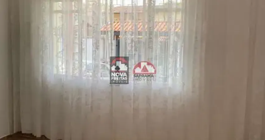 Casa com 3 quartos à venda na Rua Oswaldo Cruz, 48, São Benedito, Pindamonhangaba