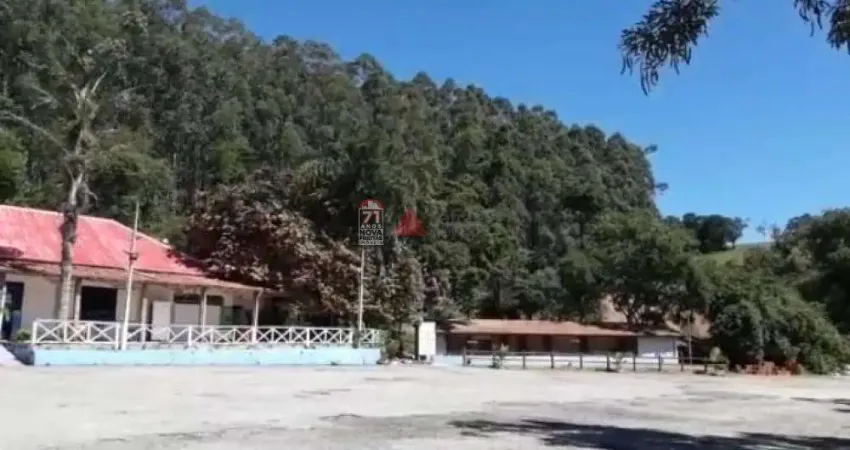 Ponto comercial à venda na Rod. dos Tamoios, km 44, Grama, Paraibuna