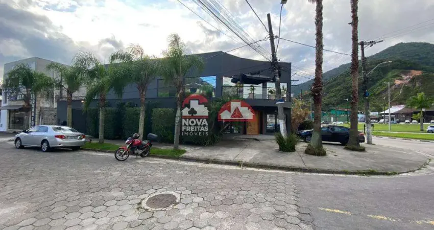 Ponto comercial à venda na Rua Santa Branca, 443, Sumaré, Caraguatatuba