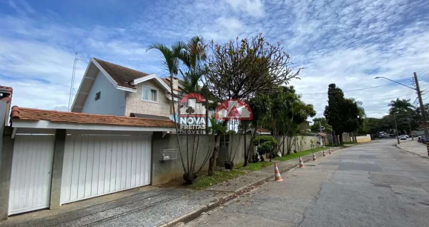 Casa Sobrado Padrão em São José dos Campos