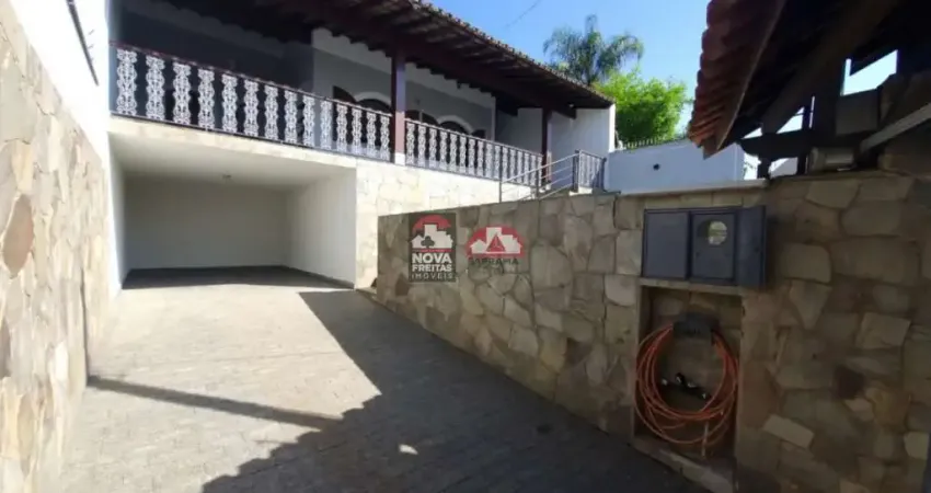 Casa com 3 quartos à venda na Rua dos Andradas, 1083, Centro, Pindamonhangaba