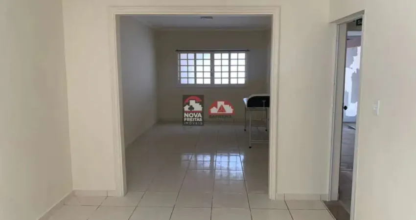 Sobrado à Venda na Vila Bourghese em Pindamonhangaba
