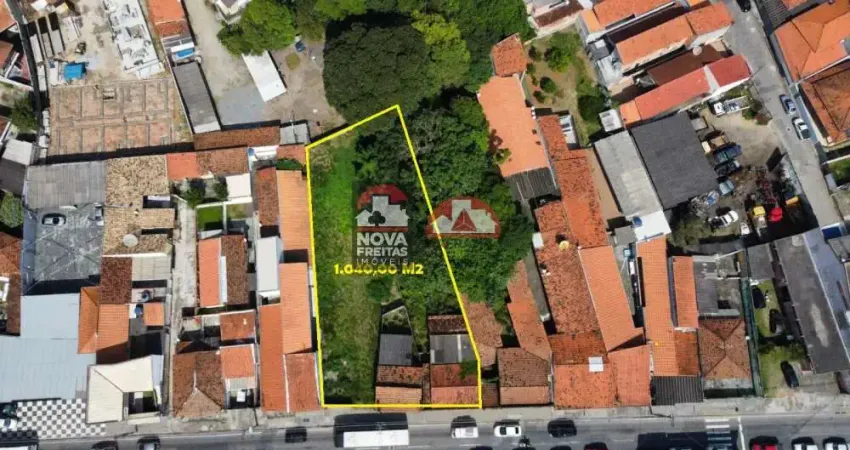 Terreno à venda na Rua Santa Helena, 469, São João, Jacareí