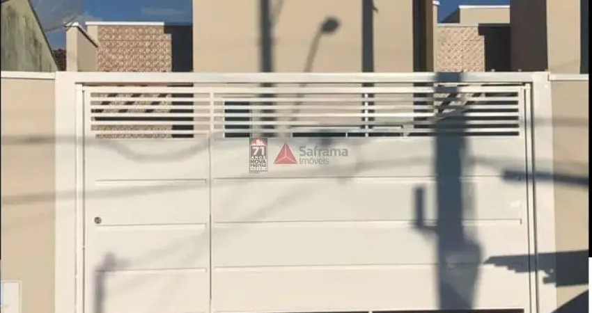 CASA | 2 Dormitórios (1 Suíte), Pé Direito Alto e 2 Vagas em São José dos Campos