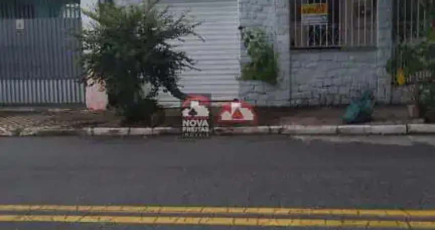 Oportunidade no Jardim Bela Vista! Casa com 2 dormitórios e 2 vagas cobertas