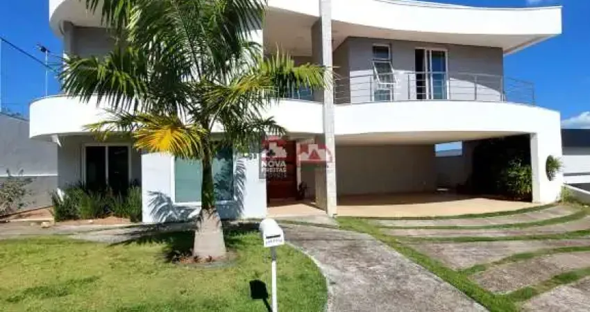 Luxuoso sobrado a venda no Condomínio Santa Helena em Caçapava.