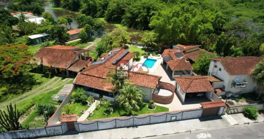 Casa com 3 quartos para alugar na Rua Alberico da Silva Gordo, 151, Morro do Algodão, Caraguatatuba