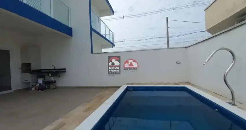 Ótimo sobrado com piscina e linda área gourmet, 3 dormitórios, 2 vagas de garagem Ótima casa com Área Gourmet e linda piscina.