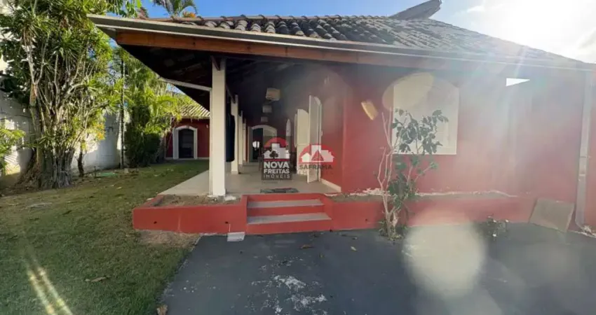 Oportunidade única na praia martim de sá ? casa com terreno amplo a 80 metros do mar