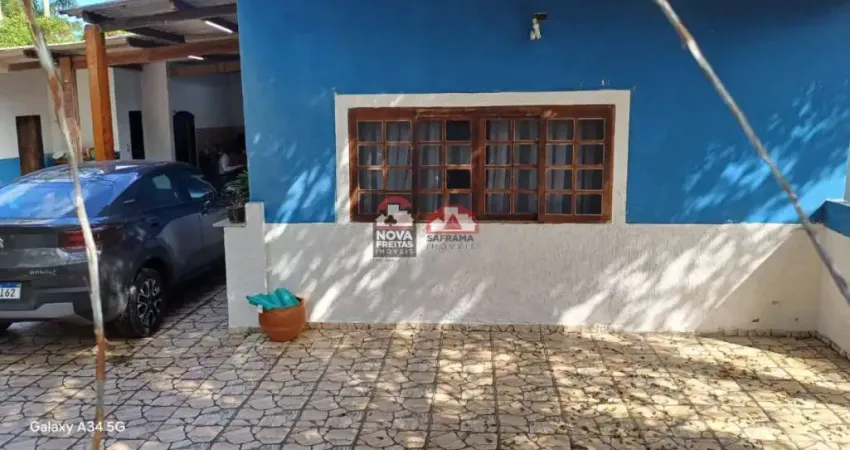 Casa à venda 380m² e 120m² de área construída, localizada no massaguaçu