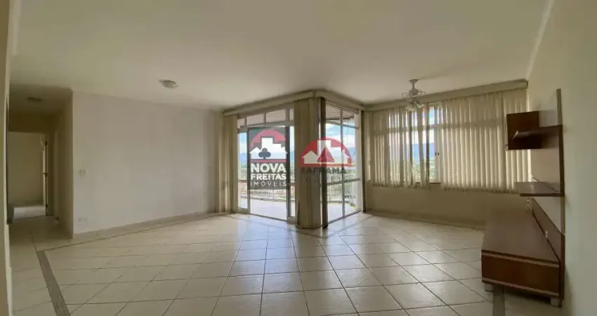 Apartamento com 3 dorms com ampla varanda de frente para as montanhas