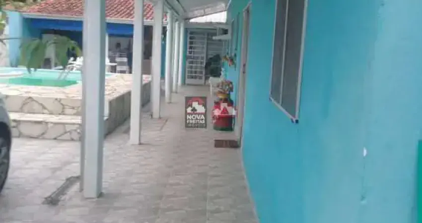 Casa com 2 quartos à venda na Rua Joana Gonçalves dos Santos, 105, Perequê Mirim, Caraguatatuba