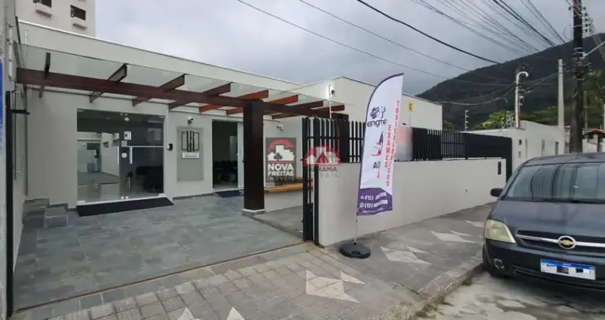 Ponto comercial para alugar na Rua São José dos Campos, 25, Sumaré, Caraguatatuba