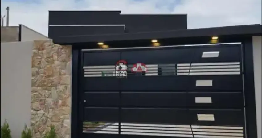 Venda de Casa com planejados e piscina no Flamboyant - Pindamonhangaba/SP