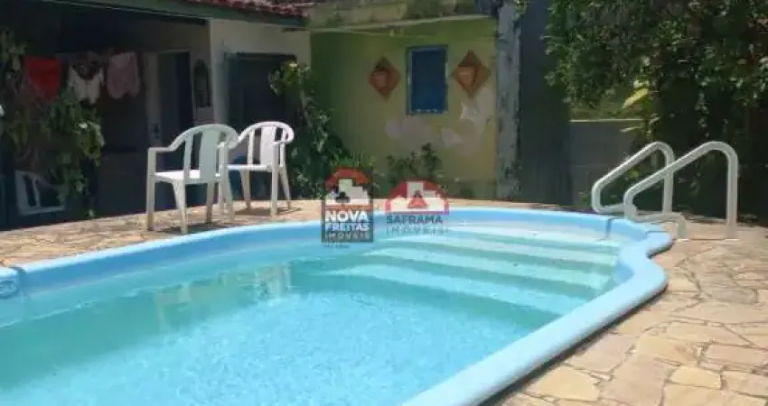 Casa com 2 quartos à venda na Avenida Duque de Caxias, 176, Praia das Palmeiras, Caraguatatuba