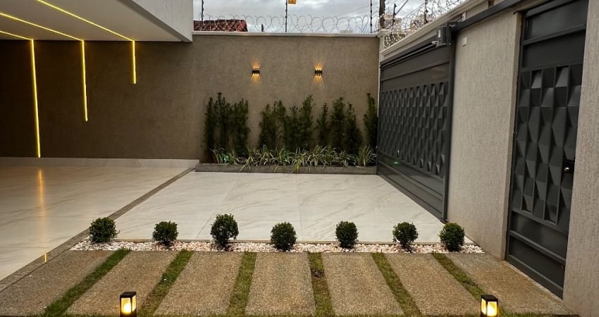 Casa Térrea de Alto Padrão com 4 Suítes - Exclusividade no Jardim América