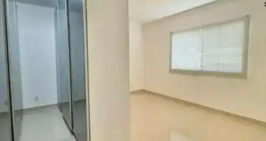 Casa de Condomínio à Venda no Jardins Madri, Goiânia – 3 Suítes