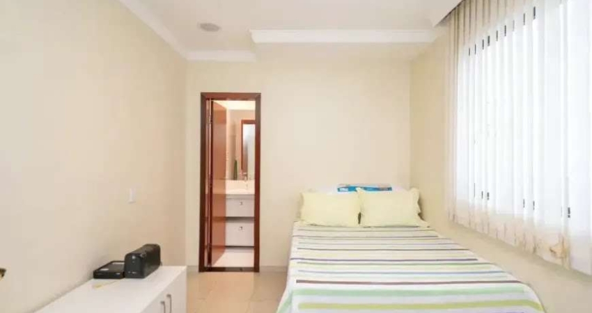 Casa de Condomínio à Venda no Jardim Vila Boa, Goiânia – 4 Suítes