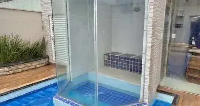 Casa de Condomínio à Venda no Jardins Madri, Goiânia – 4 Suítes