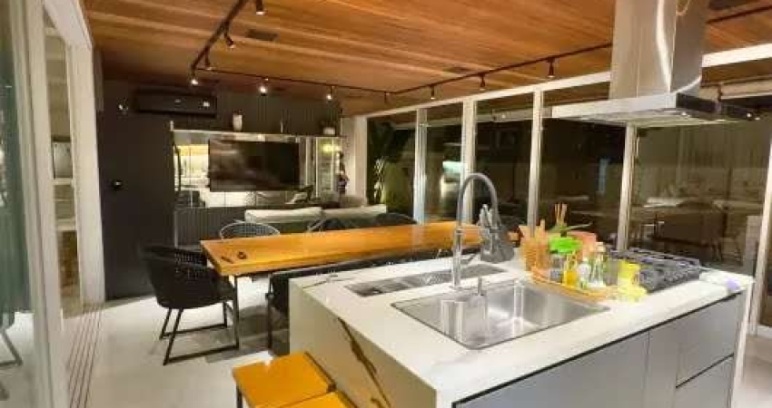 Casa de Condomínio à Venda no Jardins Lisboa, Goiânia – 354m², 4 Suítes