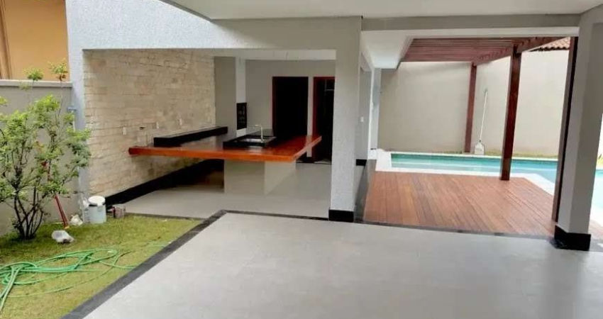 Casa de Condomínio à Venda no Portal do Sol I, Goiânia – 4 Suítes