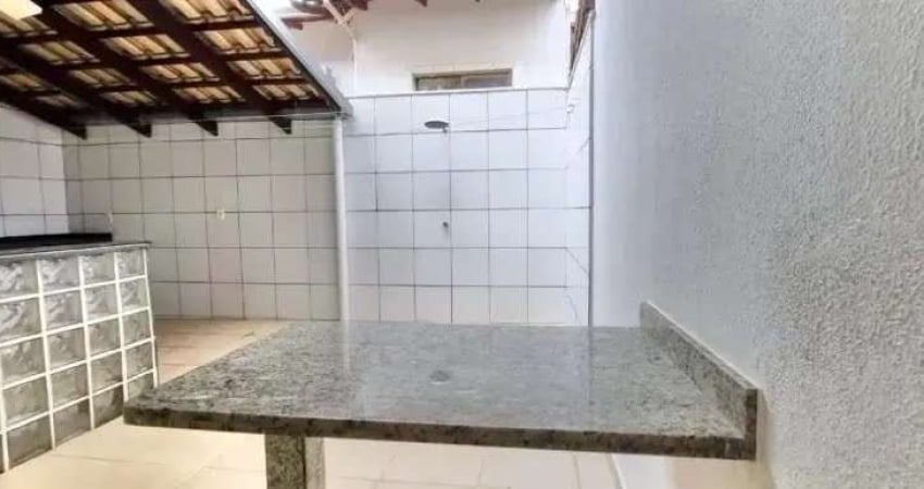 Casa em Condomínio à Venda no Jardim Planalto, Goiânia – 3 Quartos