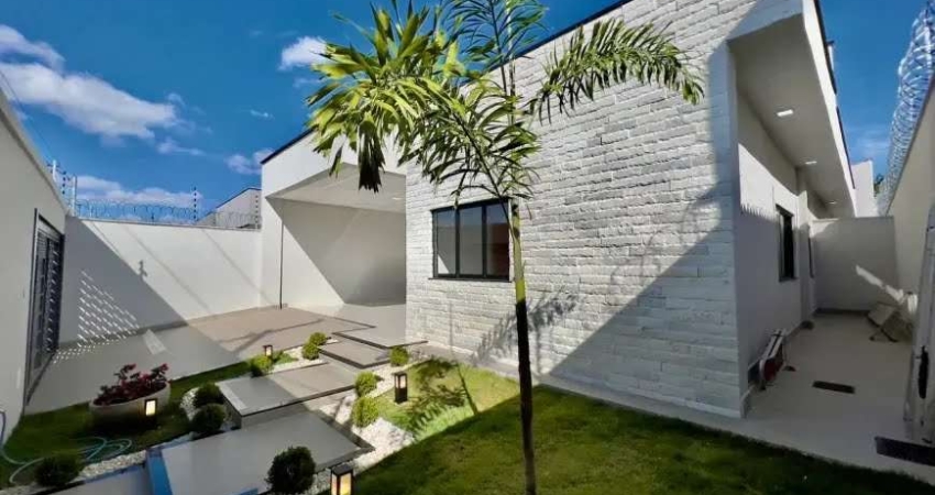 Casa à Venda no Jardim Presidente, Goiânia - 4 Suítes, 185m²